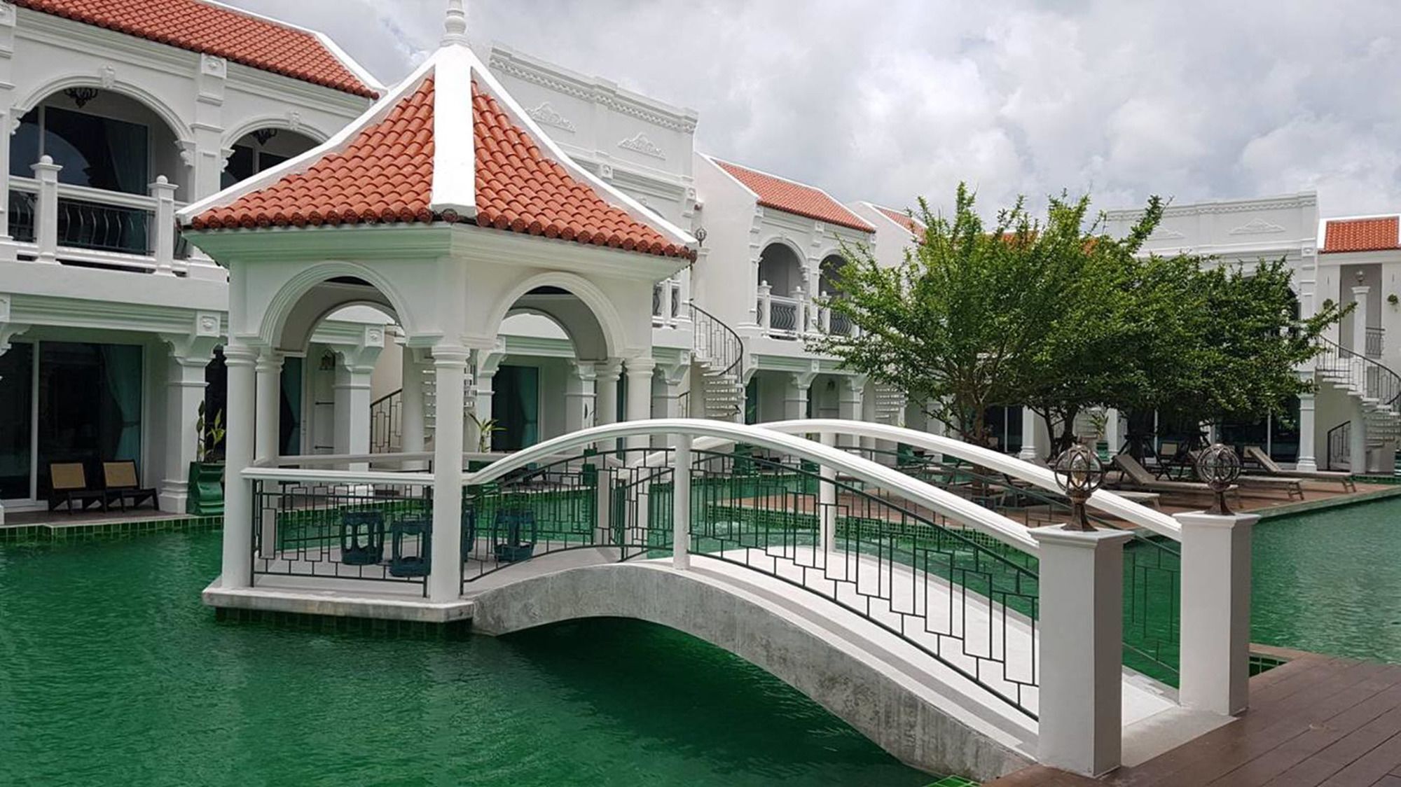 Supicha Pool Access Hotel - Sha Plus Phuket Eksteriør billede