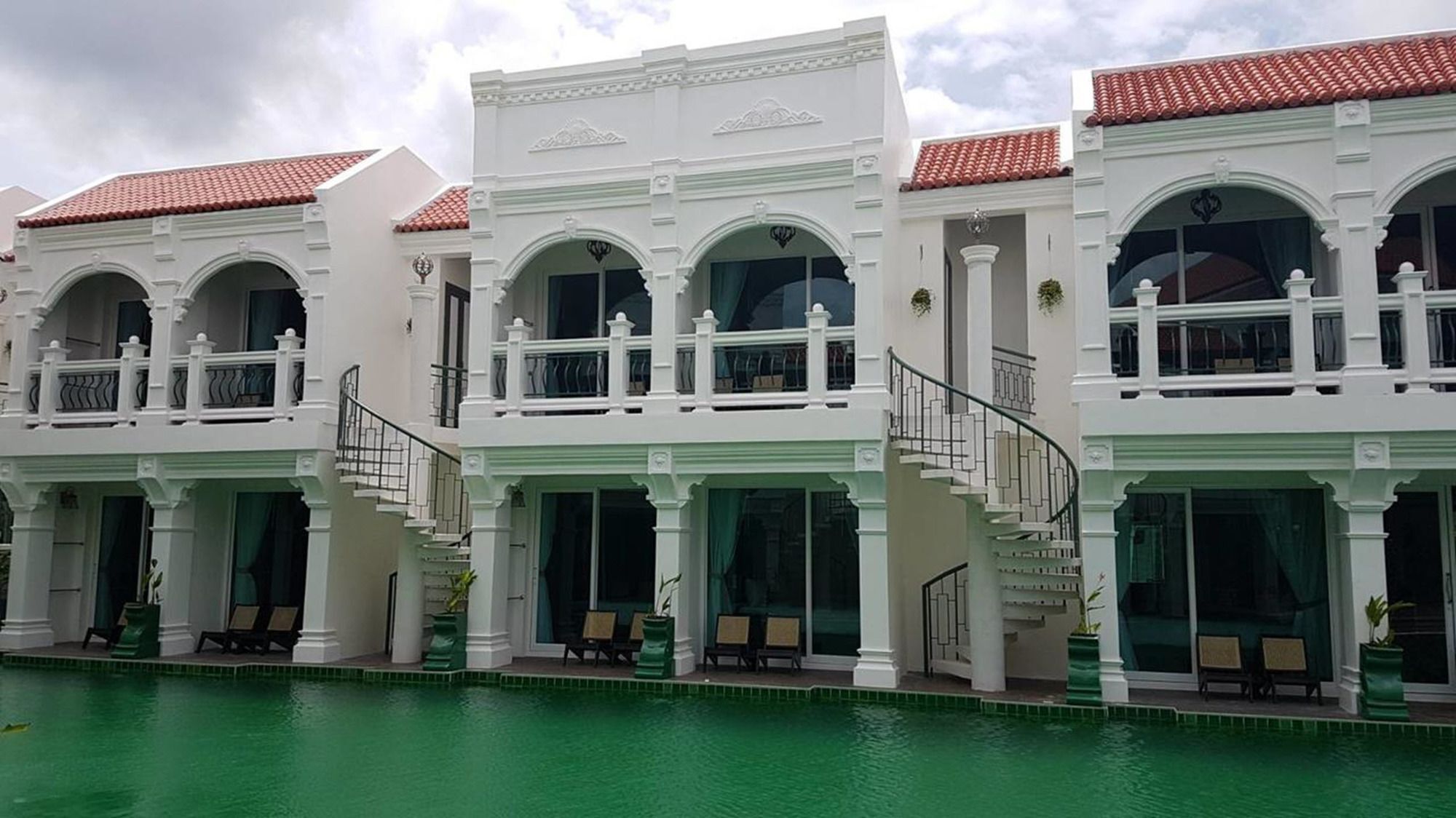 Supicha Pool Access Hotel - Sha Plus Phuket Eksteriør billede